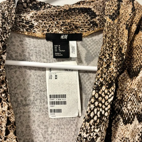 NWT H&M Long Sleeve Snake Print Dress Medium - Picture 2 of 3